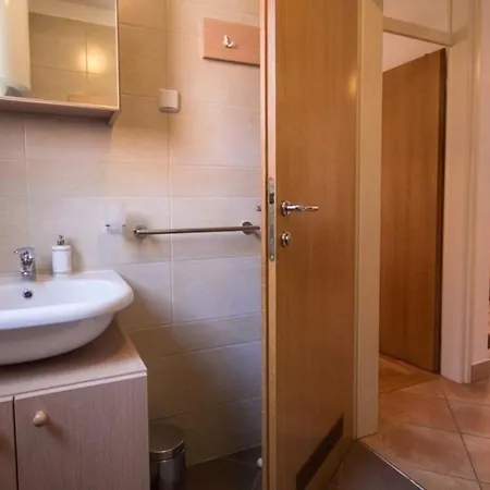 Apartment Fuer 4 Personen Ca 45 M In Novigrad, Adriakueste Kroatien Westkueste Von Istrien Karpinjan